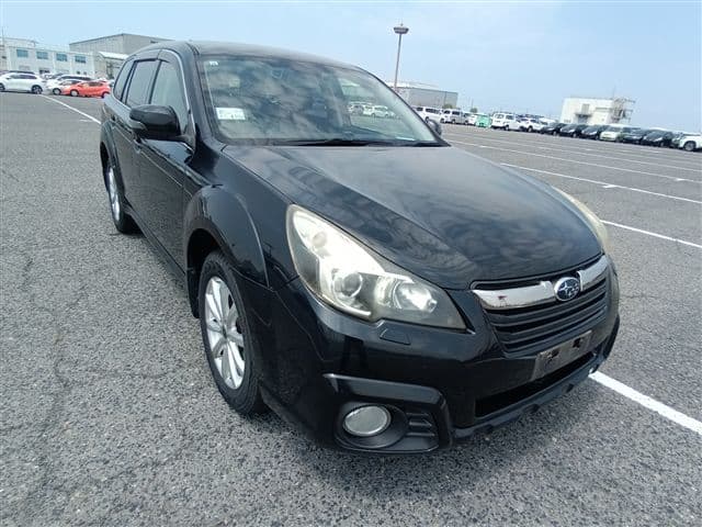 Subaru Outback — photo 1 of 15