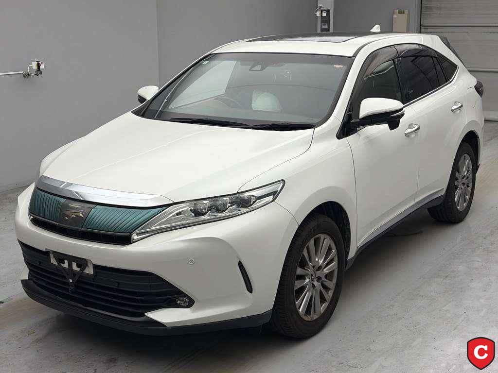 Toyota Harrier — photo 1 of 6